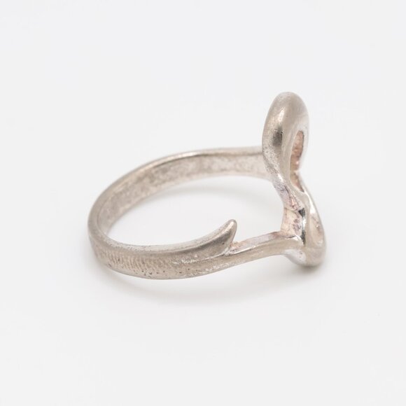 Vintage Sterling Silver Open Heart Ring - Picture 6 of 8